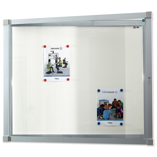 Vitrine d'affichage d'extérieur à porte battante CUBE - étanche, magnétique et personnalisable_0
