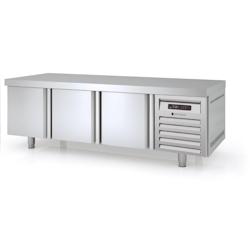 CORECO Meuble De Soubassement Gn1/1 - 3 Portes Pleines - -2/+8 - 1795X700X600 - Int Et Ext Inox Aisi 304 - Portes Embouties Inox MFB-180 - Acier inoxy_0