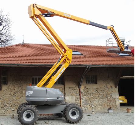 Nacelle articulée diesel, hauteur de travail 20 m idéale pour les gros oeuvre - MANITOU 200 ATJ - disponible en location_0