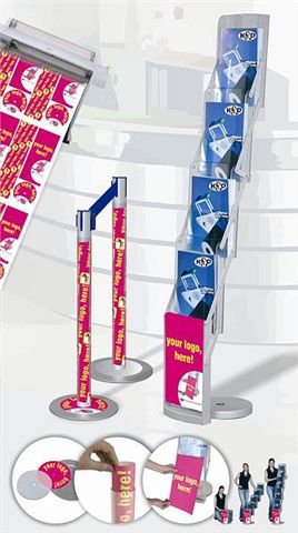 Présentoir publicitaire et système de gestion de files - Stopper & Lightzip avec colonnettes en polycarbonate et base en verre_0