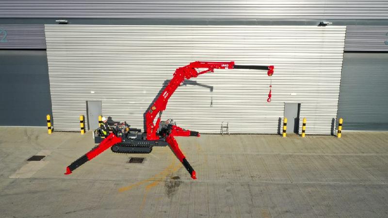 Nacelle élévatrice URW-546 - capacité de 4 tonnes à 2.5 mètres - hauteur de levage 16 mètres - moteur Tier 4_0