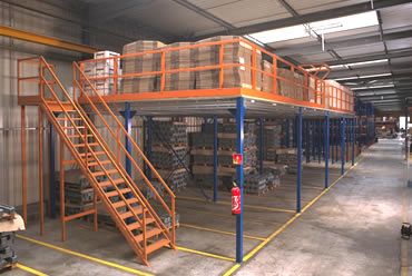 Plateforme de stockage évolutif, à portée standard ou sur mesure pour bureaux, ateliers, entrepôts_0