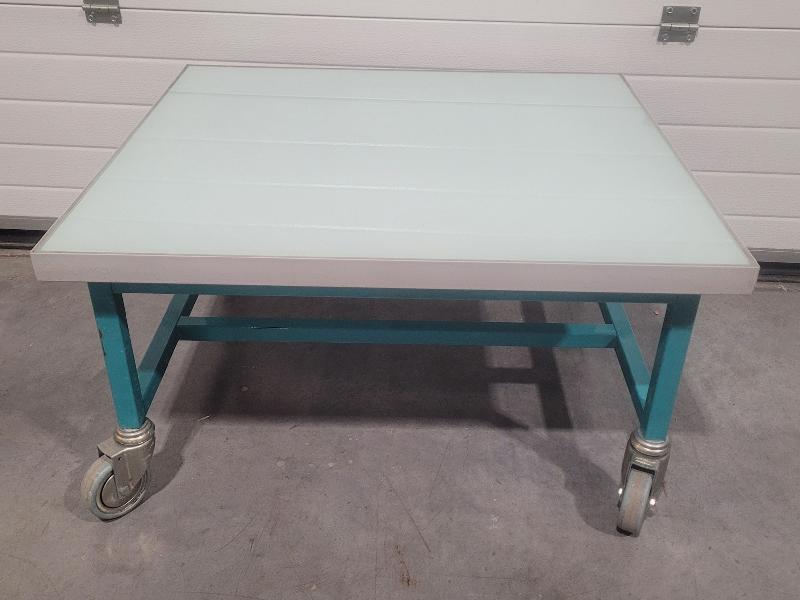 Table sur roulette pour incubateur BINDER 85 x 76 x 44,5cm_0