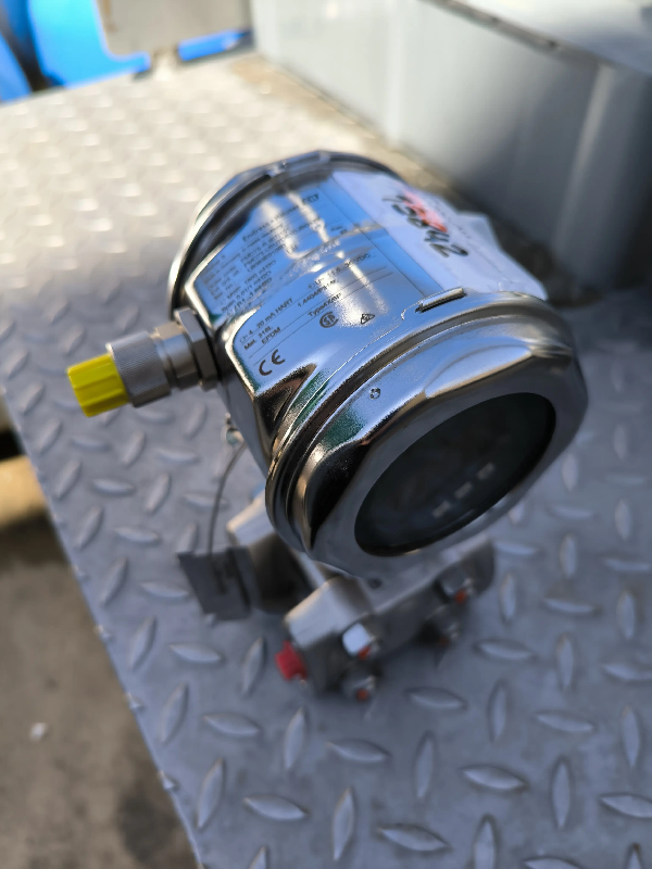 Transmetteur de pression differentielle endress hauser deltabar-s - référence                        :                         c13842_0