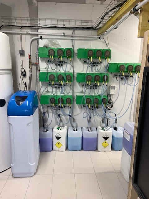 Lessives liquides professionnelles - Bidons 20L pour laveries et pressings - Gamme complète avec détachants_1