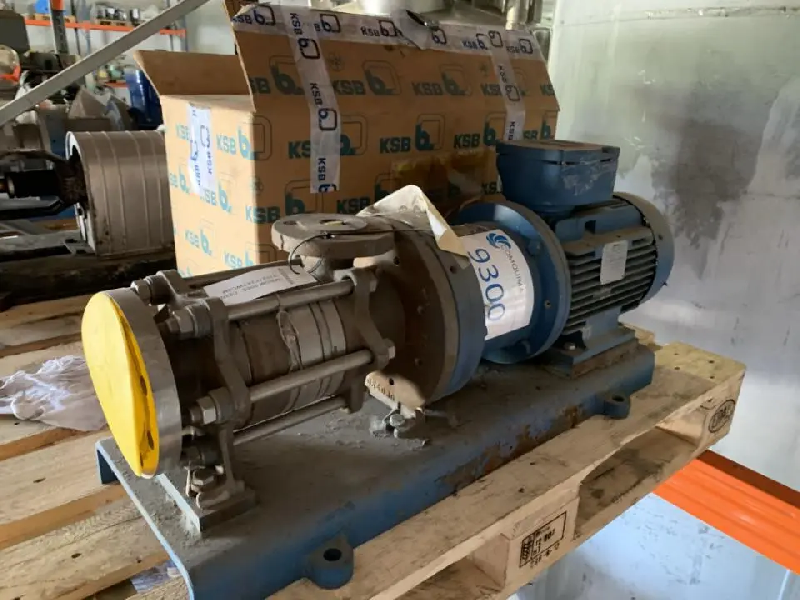 Pompe centrifuge auto-amorçante à canal latéral sterling sihi cehb 3102 tf2atwc4m d'occasion - référence                        :                         c9300_0