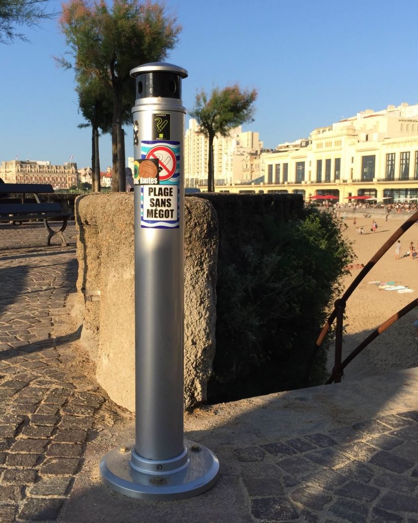 Cendrier collecteur d'extérieur sur pied anti-pluie Melbourne Eco - inoxydable, grande capacité, robuste et design_1