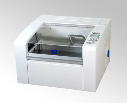 Machine de découpe et gravure laser co2