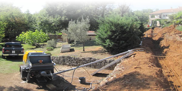 Pompe à béton - Putzmeister - opérationnelle depuis 2011, débit 18m3/h, tuyaux jusqu'à 135mL_0