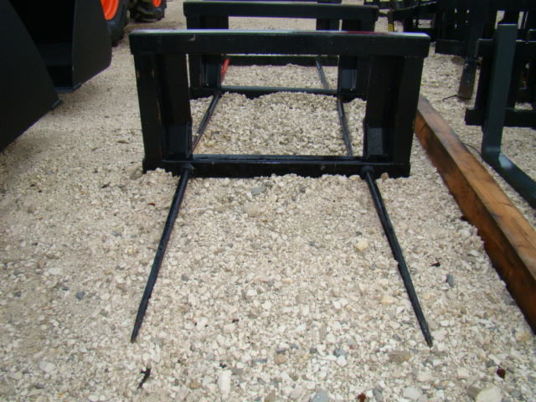 Pic-bottes 2 dents Juraccessoire - Accroche Euro - Longueur utile 95 cm - Entre dents 75 cm_0