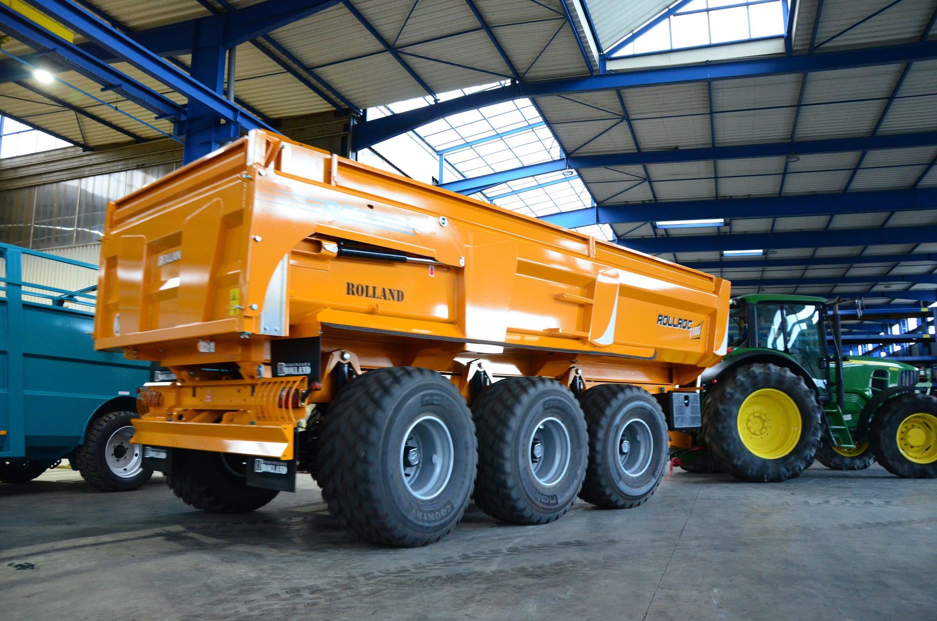 Rollroc 7100 - bennes tp - rolland - charge utile approximative : 22600 kg_0