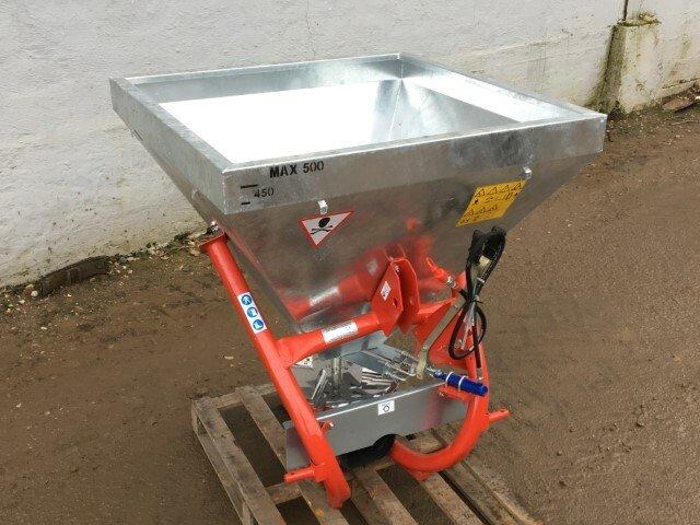 Distributeur d'engrais NC 6/15m - 500L AB - En occasion - centrifuge avec cuve galvanisée_0