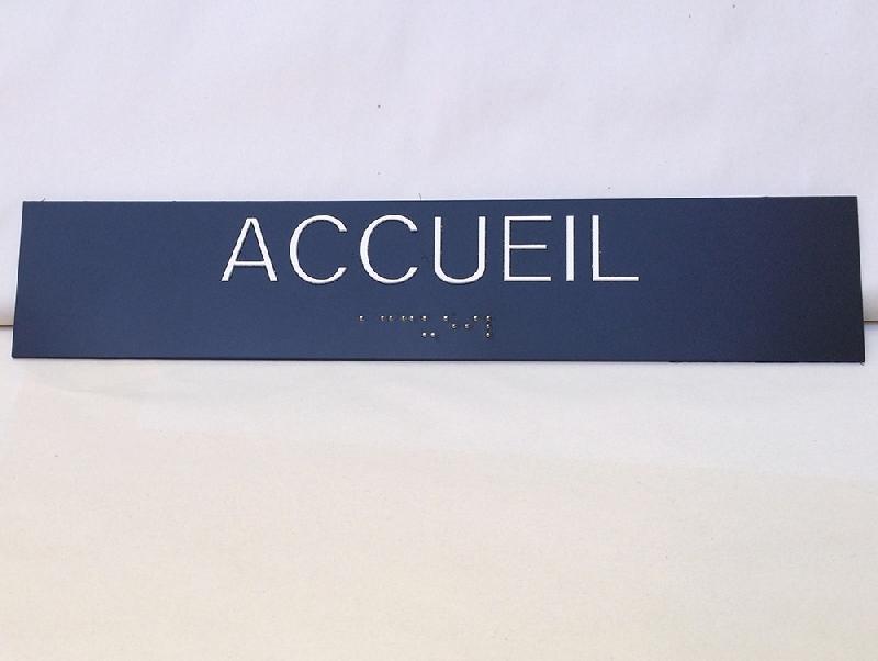 ACCUEIL - PLAQUE DE PORTE EN BRAILLE ET RELIEF - 25 X 5CM - NOIR