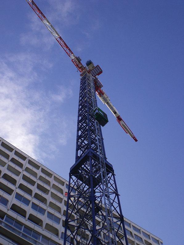 Négoce de grues à tour et ascenseurs de chantier