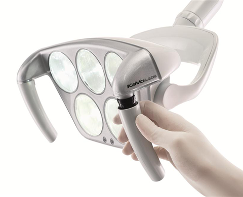 Lampe médicale KaVoLUX 540 LED - lumière naturelle exceptionnelle avec 40 000 lux_0