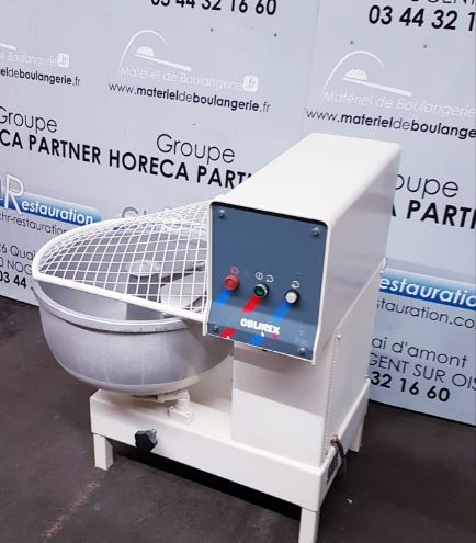 Pétrin professionnel à bras oblique - OBLIREX - 10L - Tri.380V - 2.6kW 6A - 870x620x990mm - Référence PB81_0