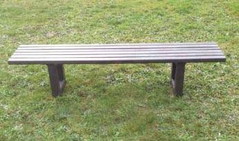 Banquette urbaine en plastique recyclé Séville - 150 cm ou 200 cm - Marron - Armature galvanisée_0