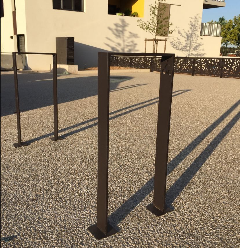 Arceau urbain cubic - Sobat - en acier avec découpe laser logo vélo - hauteur 90 cm - largeur 40 cm_0