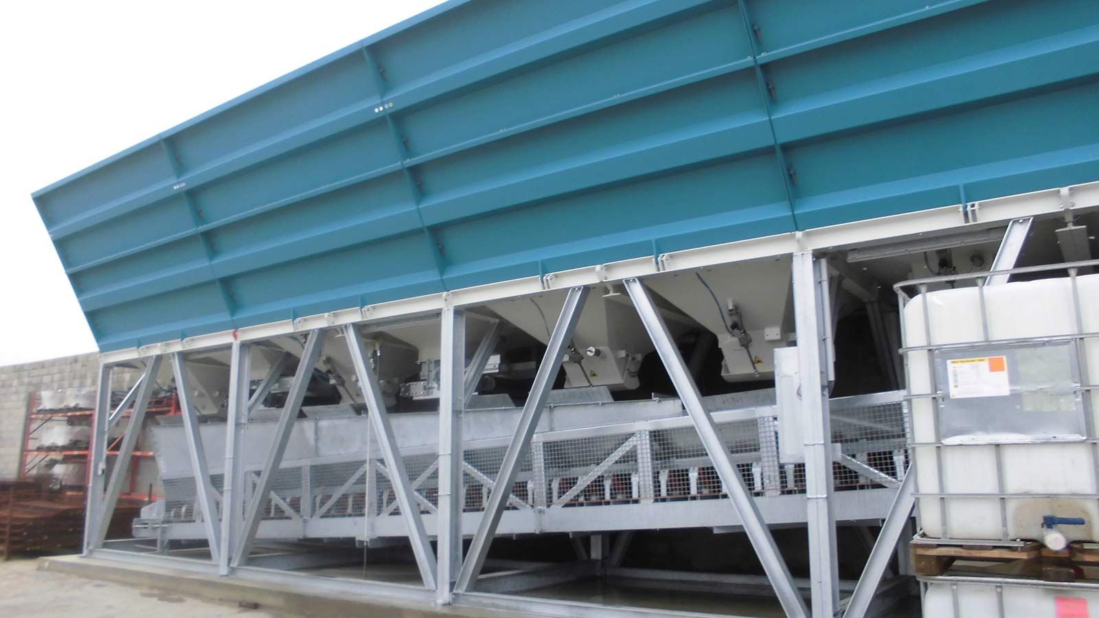 Cel 20 linéaire - Trémie de stockage Ammann - 40 à 120 m3 avec 2 à 6 compartiments_0