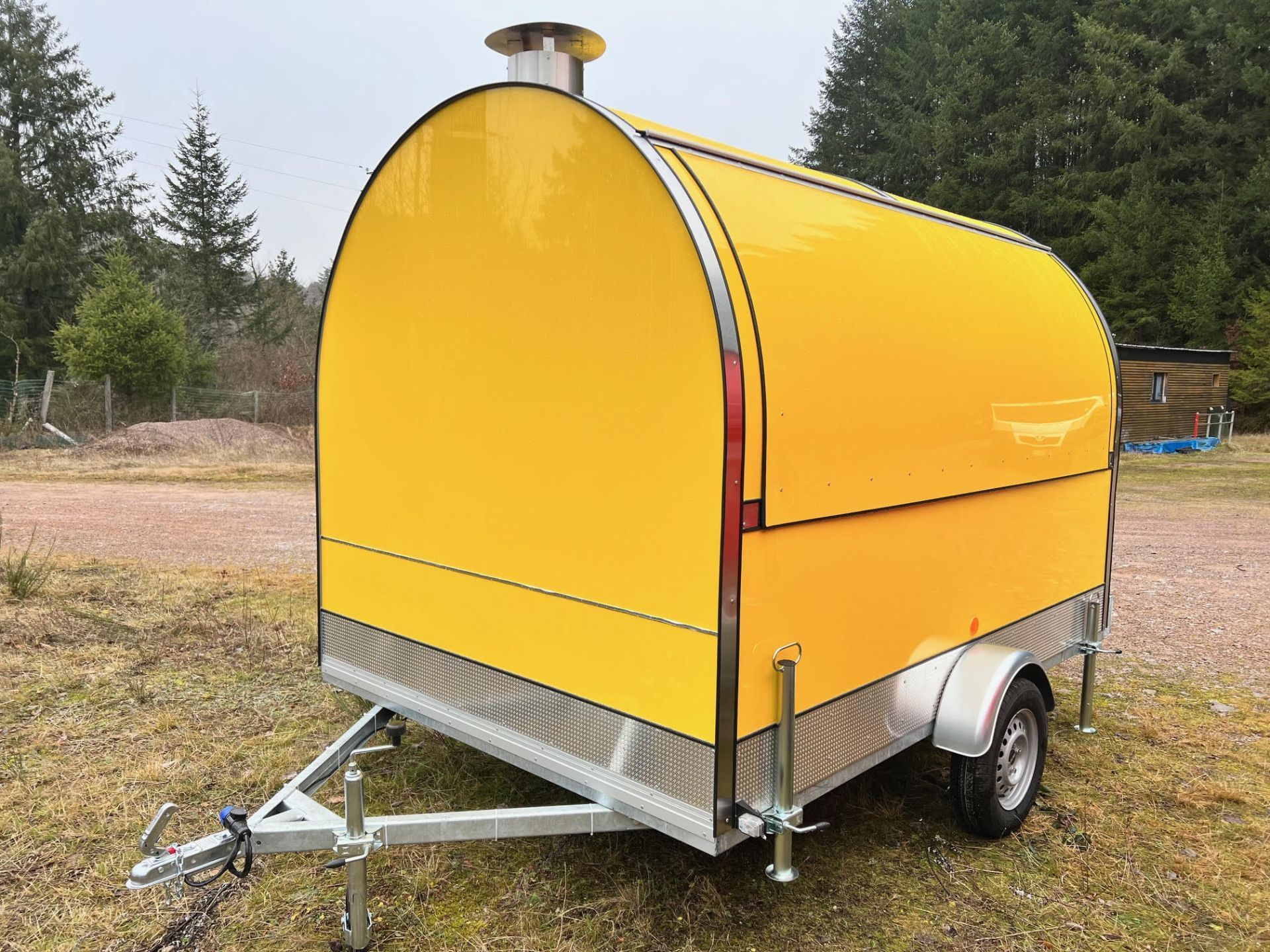 Food truck à louer pour votre restauration mobile_0