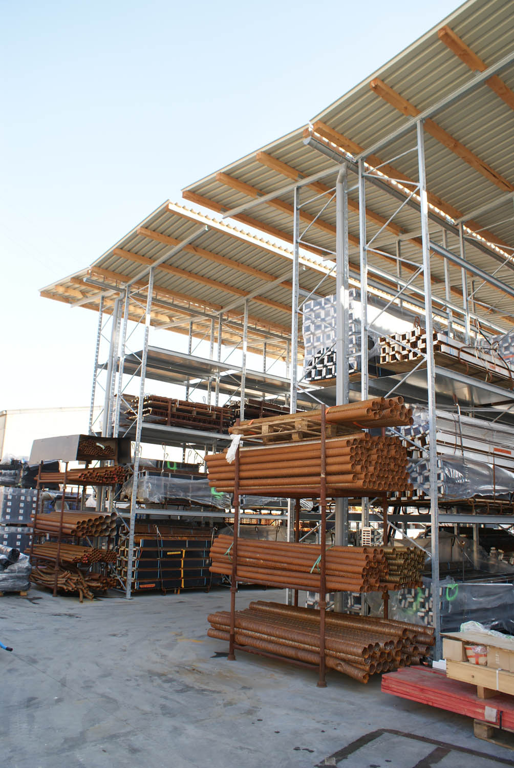 Rayonnage à palettes avec toiture - Stockage extérieur pour marchandises sensibles aux intempéries - OHRA_0