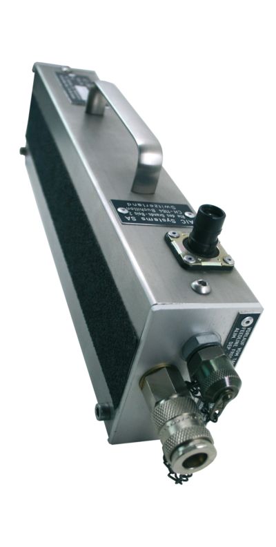 AIC 800 Instructor - Débitmètre de carburant pour moteurs jusqu'à 700HP - 2000 impulsions par litre - Modèle 884_0