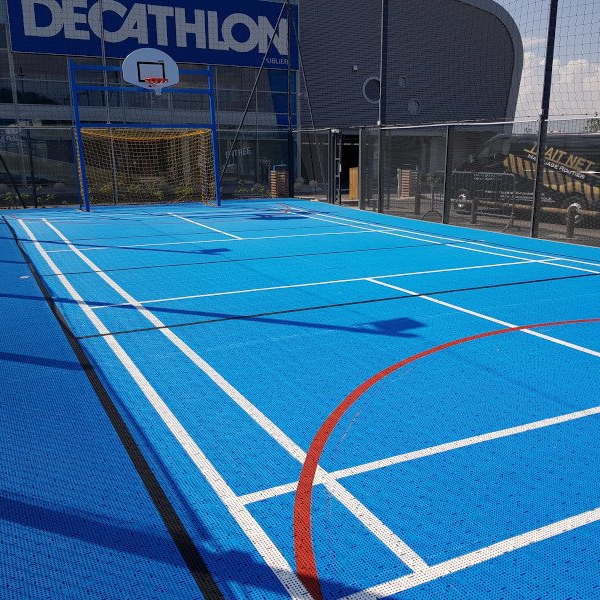 Dalle antidérapante pour terrain multisport - FLEXIPAD - drainage performant et fabrication française_0