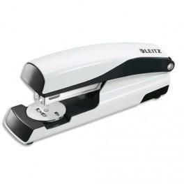 LEITZ AGRAFEUSE MÉTAL BLANC MÉTALISÉ CAPACITÉ 30 FEUILLES POUR AGRAFES 24/6-26/6. LIVRÉE EN BOITE