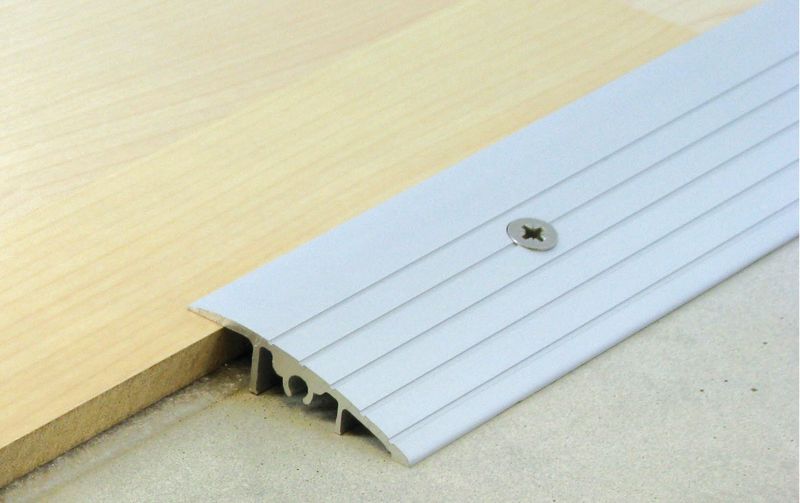 Rampe de seuil pour revêtement de 10 mm en alu brut, dimensions : 50 x 10 mm longueur de 3 m | référence din036_0