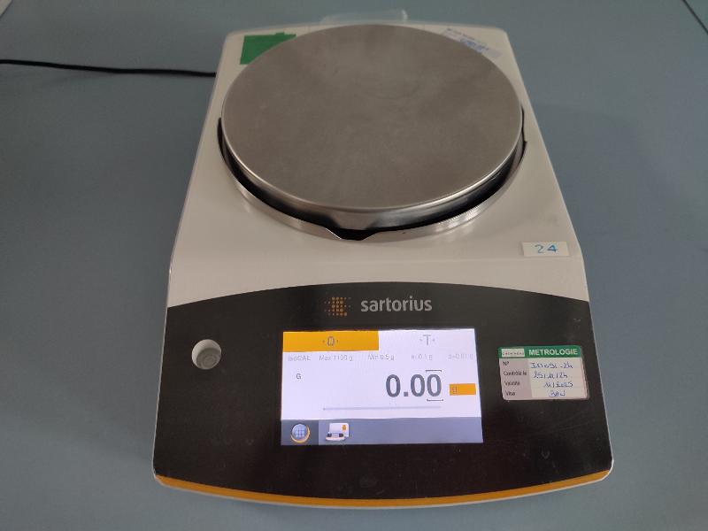 Balance de précision SARTORIUS QUINTIX 1102 1CFR  1100g / 0,01g_0