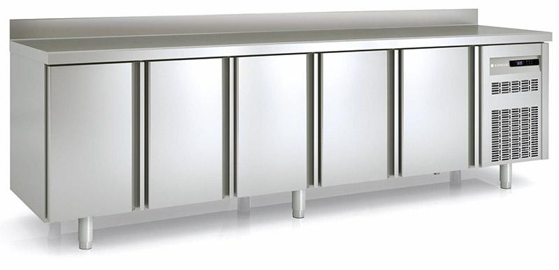 Meuble réfrigéré 700 adossé positif - 5 portes pleines - MRG-300 - capacité 820L - température -2°C à +8°C_0