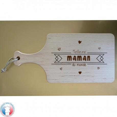 Planche à découper en bois d'aulne avec poignée - gravure meilleure maman du monde - cadeau fête des mères - 3 modèles - référence: 001-planche-poignee_0
