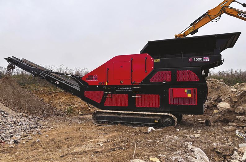 Concasseur  à mâchoires avec trémie vibrante hydraulique - 8000 RED RHINO_0