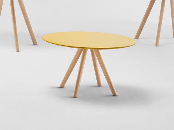 Table basse Stiks pied hexagonal en bois_0