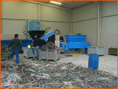 Machine pour le recyclage de cables cuivre et alu, broyeur cable