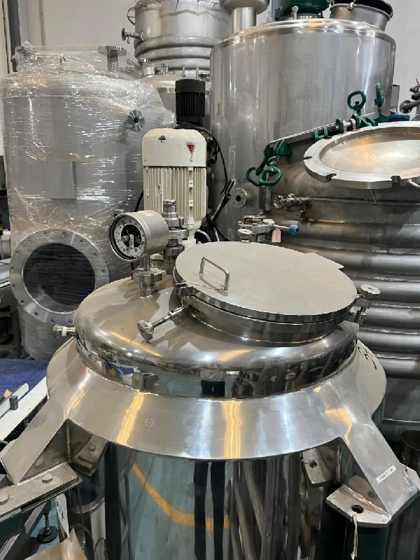 Réacteur inox 500 litres d'occasion avec coque et agitation_0