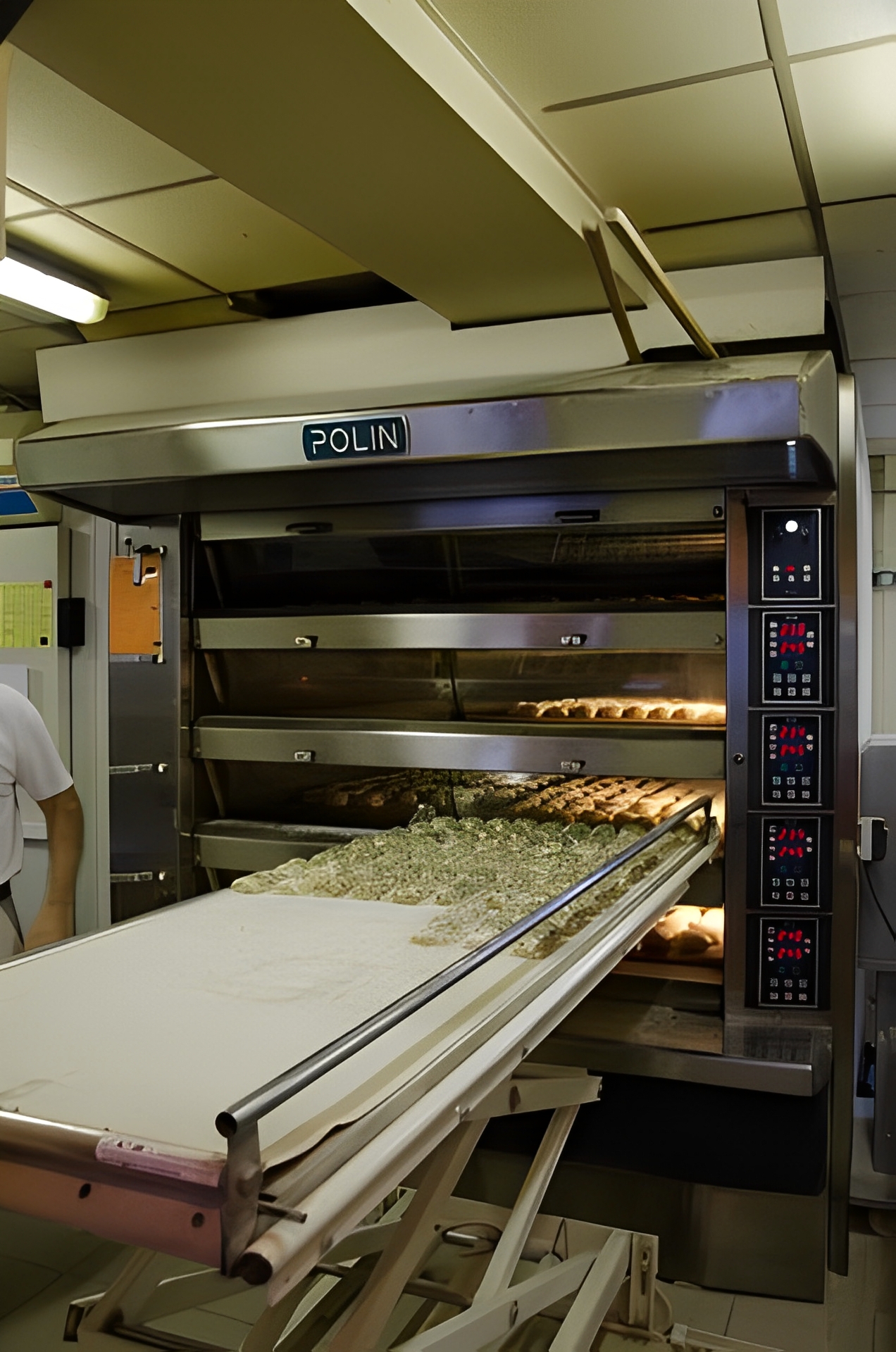 Four à sole professionnel de de boulangerie ou pâtisserie, disponible en plusieurs énergie - Polin_0