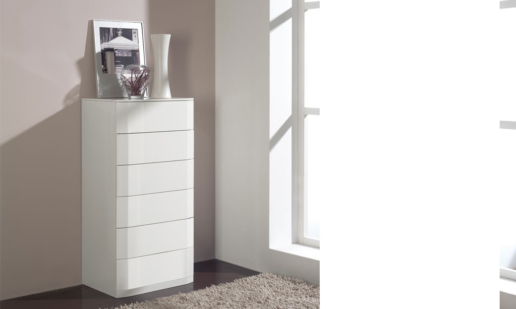 https://www.hellopro.fr/images/produit-2/2/3/5/petits-meubles-de-chambre-chiffonnier-blanc-laque-6-tiroirs-design-tacito-5838532.jpg