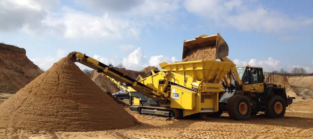K3 cribles pour mines et chantiers - capacité jusqu'à 250 tonnes/heure - alimentation 6 m³_0