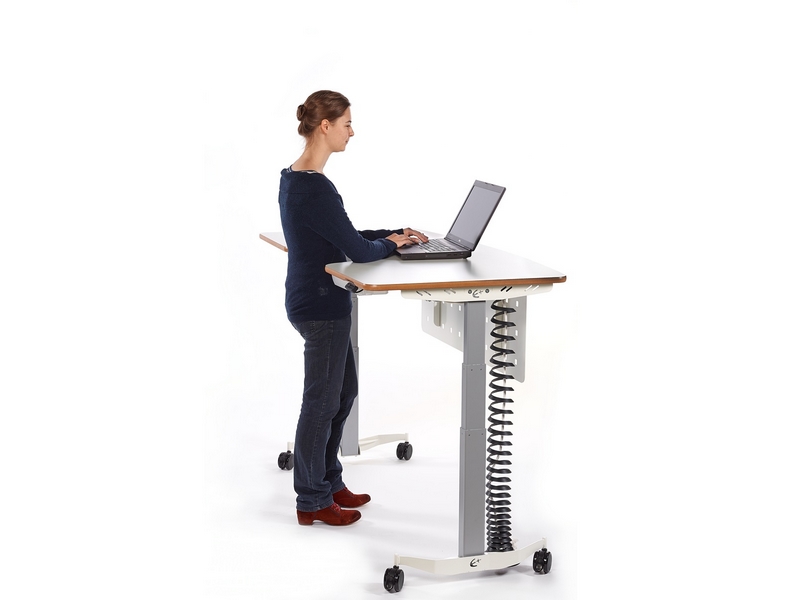 Poste de travail ergonomique et réglable en hauteur, avec plusieurs dimensions, formes de plateau et finitions disponibles_0