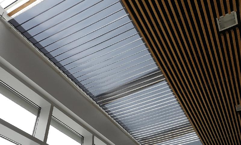 Store enrouleur bandes horizontales - SOLAR SCREEN® - motorisé ou manuel_0