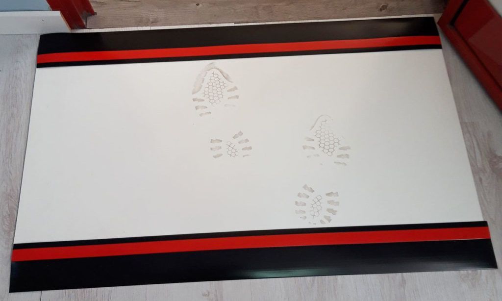 Tapis de décontamination lavable en PVC - Antidérapant, imperméable, adapté aux chariots et sols divers_0