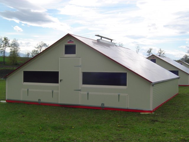 Cabane déplaçable pour volailles label bio et plein air de 20 à 150m²_0