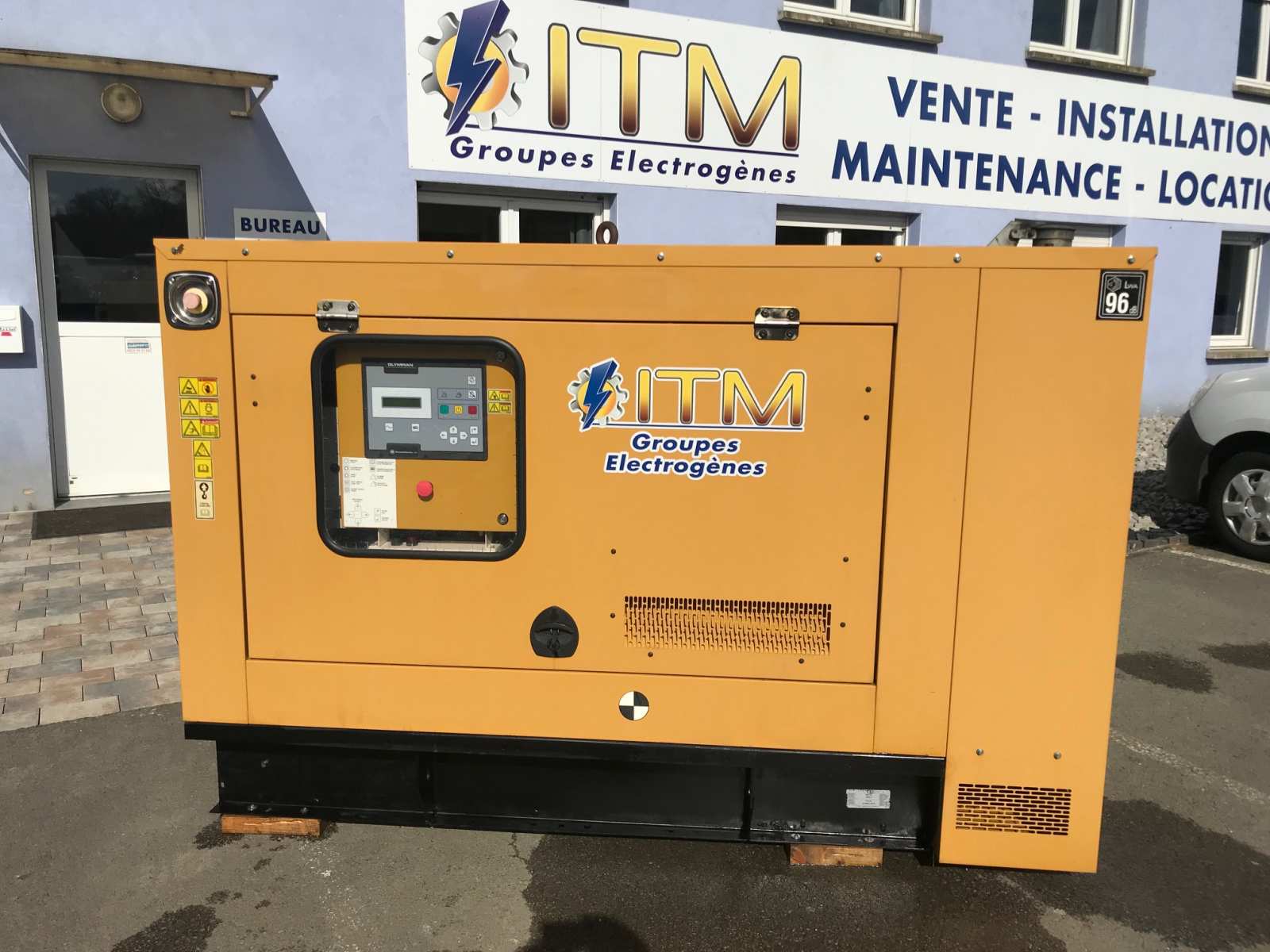 Groupe électrogène d'occasion - CATERPILLAR - 65 KVA_0