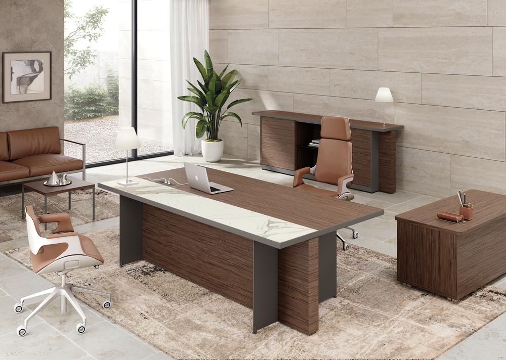 Oasi - Bureau de direction contemporain avec lames métalliques et chant périmétrique en aluminium - Alea_0