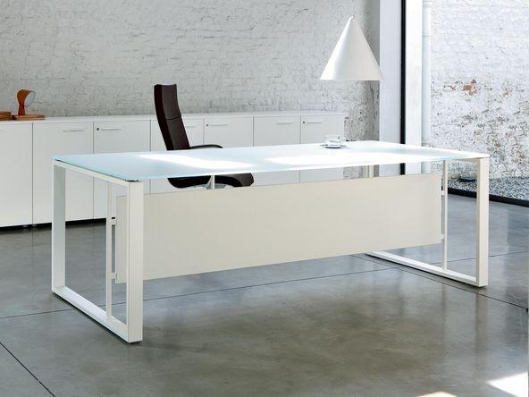 Bureau de direction Velvet avec plateau en verre et voile de fond_0