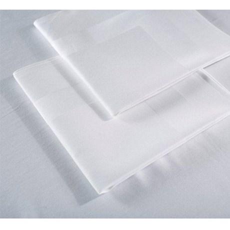 SERVIETTES BLANCHES BANDE SATIN 50 X 50 CM (VENDU PAR 24)