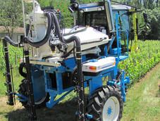 910 - tracteur enjambeur - bobard - à 3 roues motrices_0