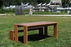Table de pique-nique Côme - bois exotique FSC, finition lasurée chêne clair, 1800x810x760 mm_0