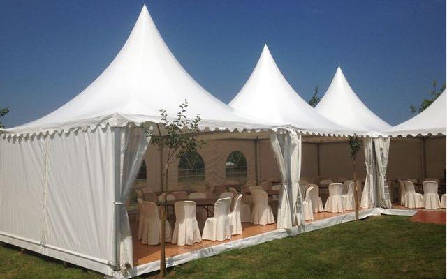 Tentes Garden ou Pagodes SARL Vilquin - structures aluminium 3x3m ou 5x5m - bâches toit et côtés avec fenêtres cristal_0